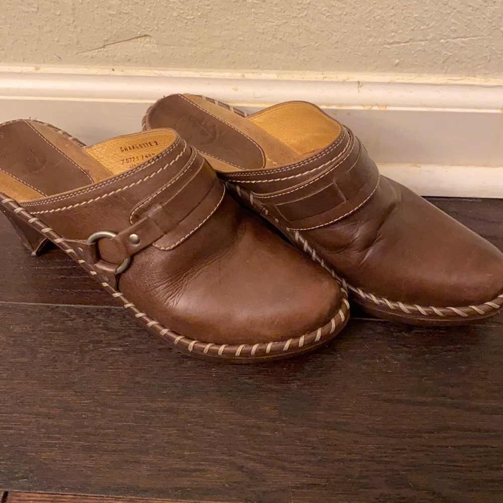 Frye Leather Charlotte Ring Clog Mules Brown
